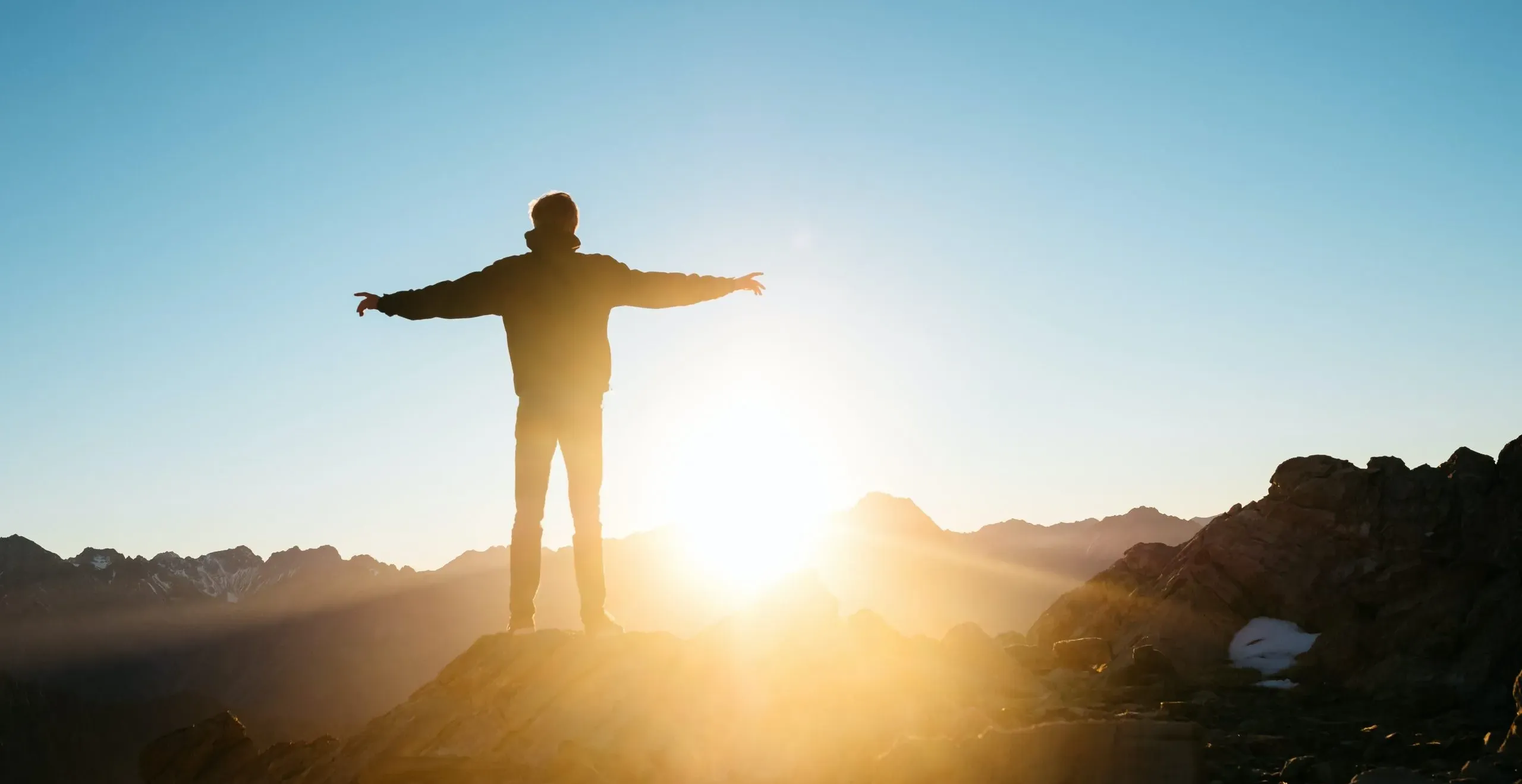 Langsam geht die Sonne auf